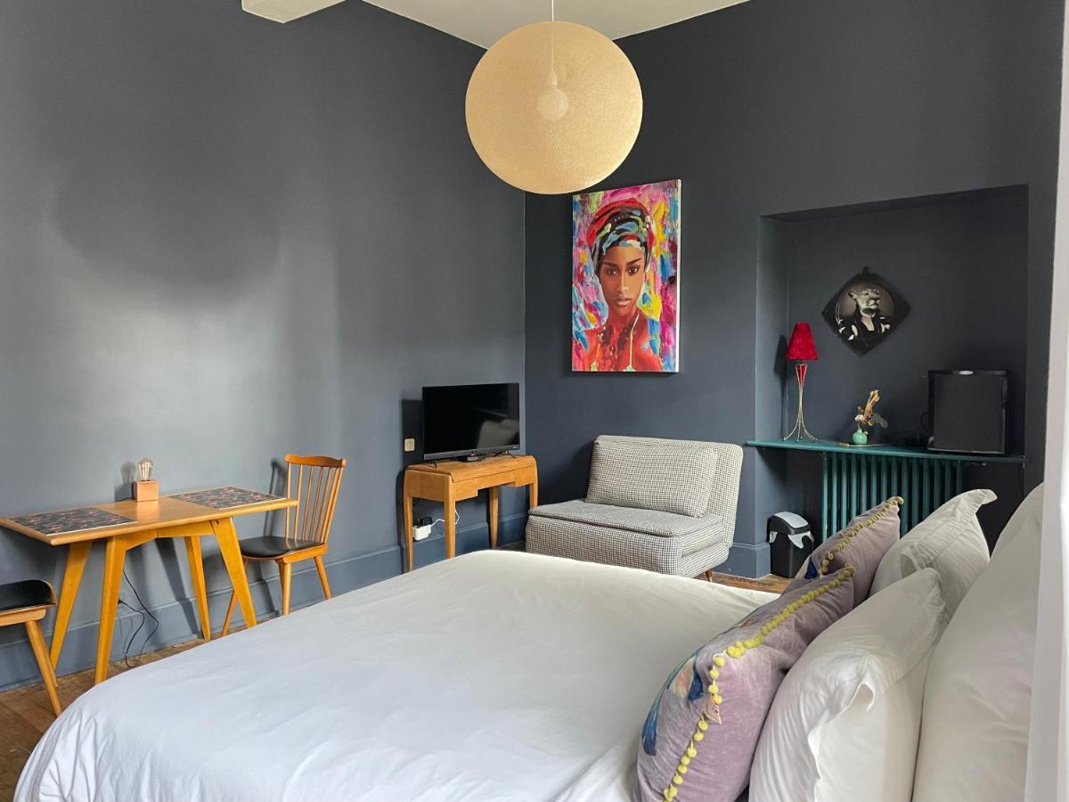 La Maison Aux Murs Anciens Et Ses Chambres Tarbes Ngoại thất bức ảnh